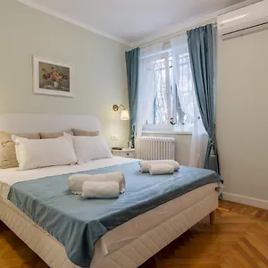 Central Stylish & Cozy One Bedroom - Adela - Ideal For Long בוקרשט