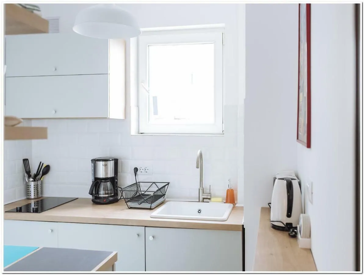 Spacious, Lovely, Bright Apartment In The Old Town Boekarest Roemenië
