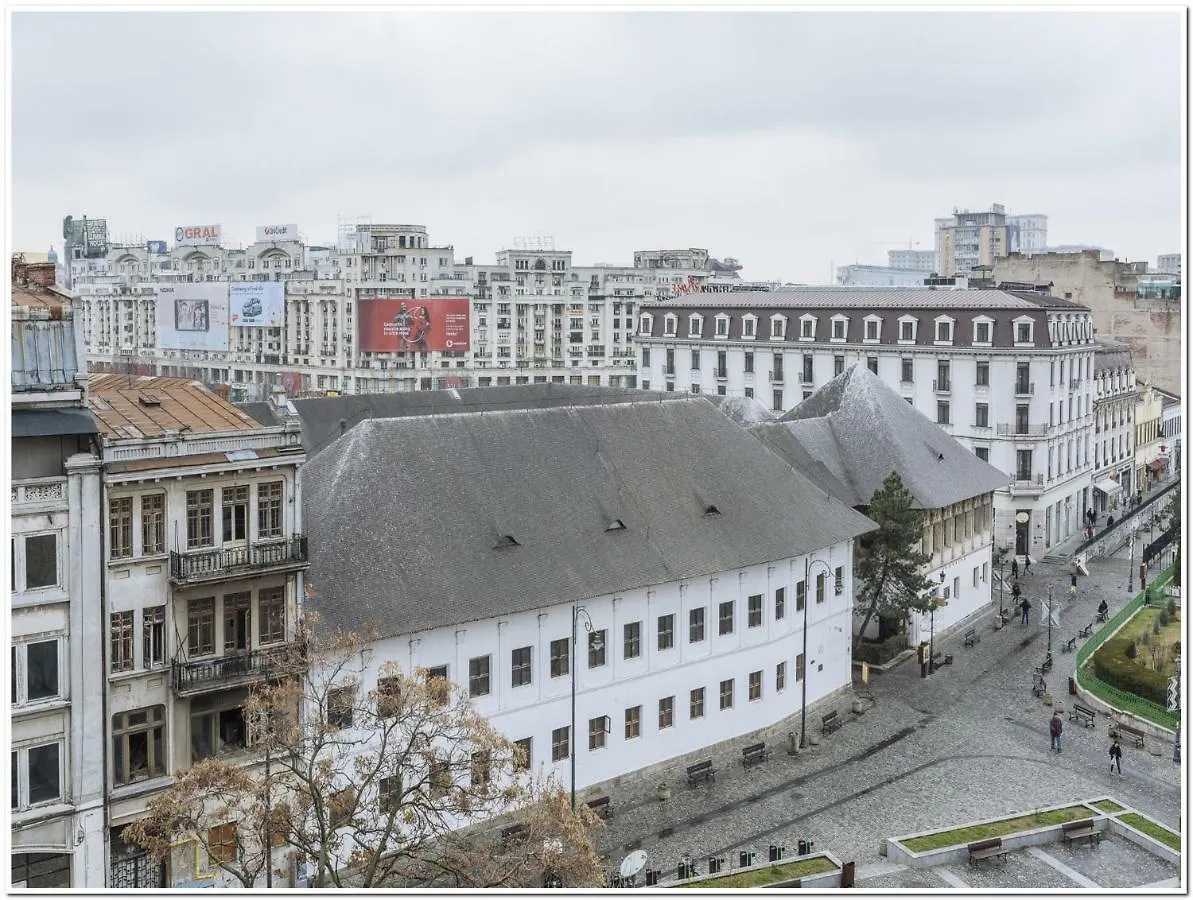 Spacious, Lovely, Bright Apartment In The Old Town Boekarest Roemenië