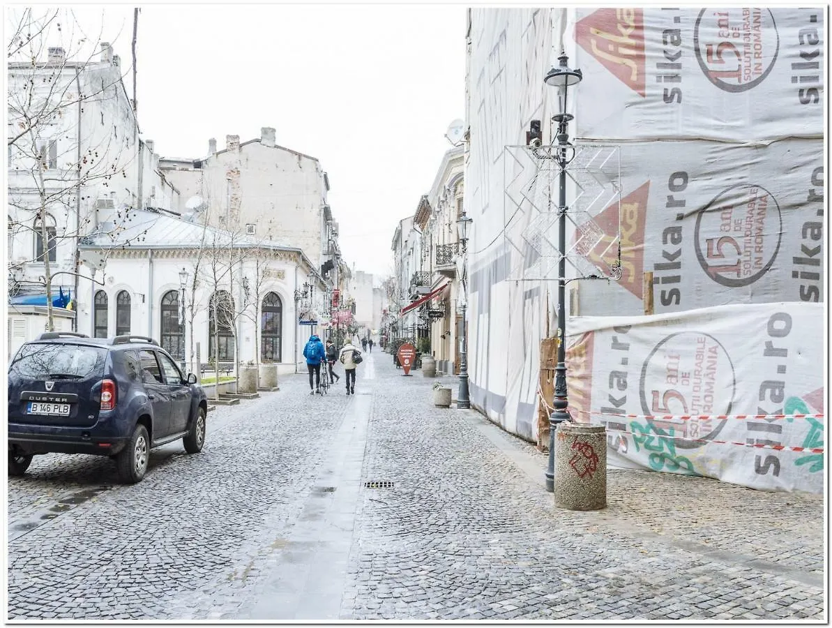 Spacious, Lovely, Bright Apartment In The Old Town Boekarest Roemenië