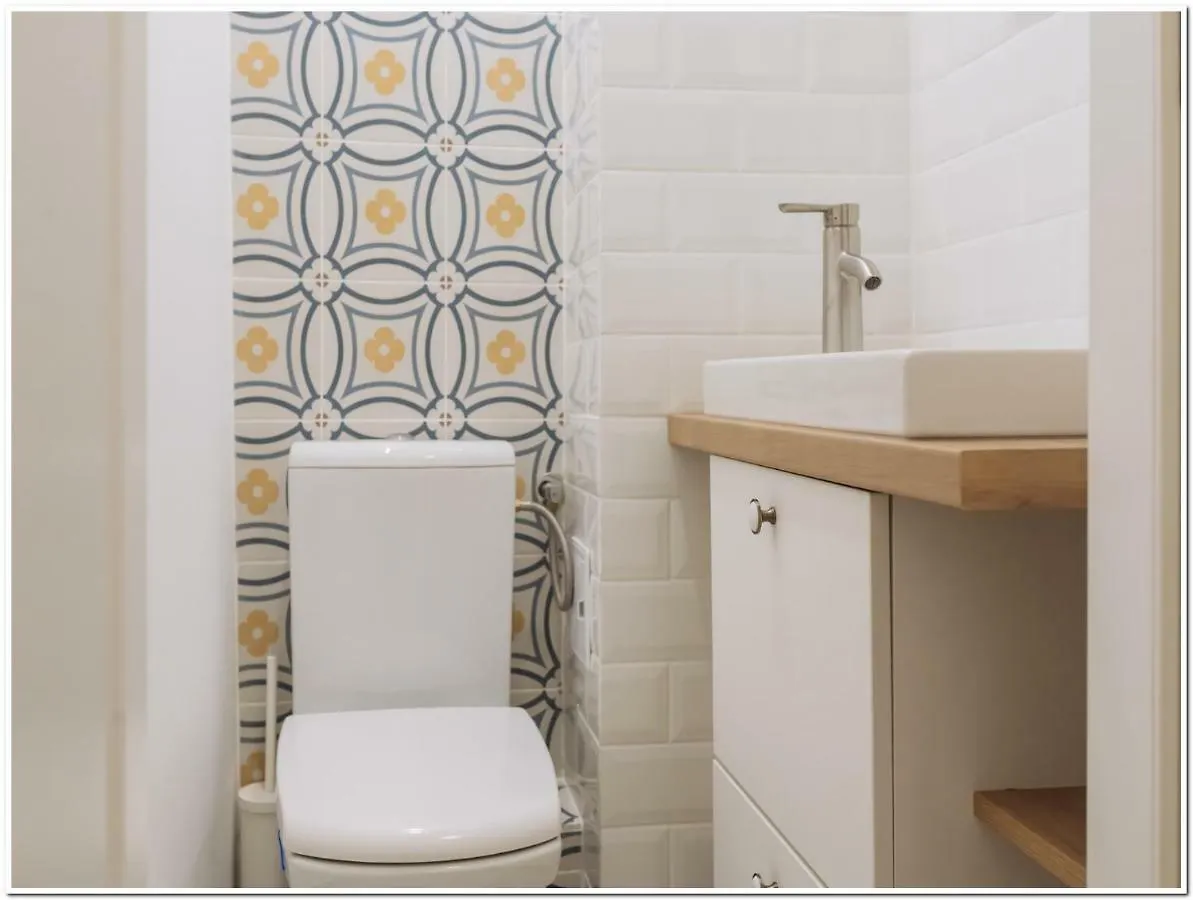 Spacious, Lovely, Bright Apartment In The Old Town Bucharest